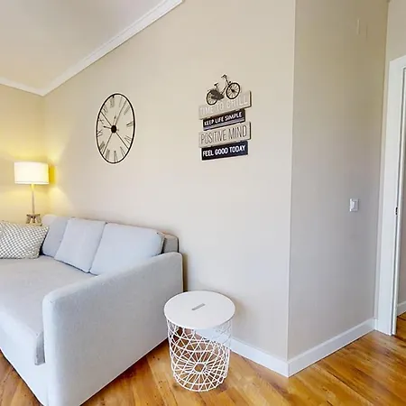 Apartment Plaza Toros Diseno Moderno
